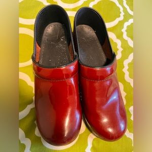 Dansko cherry red clogs. Size 39. Good used condition.